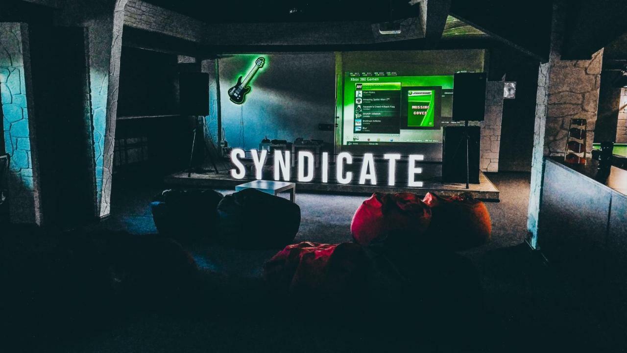 Syndicate, Готельно-Розважальний Комплекс Τσερκάσι Εξωτερικό φωτογραφία
